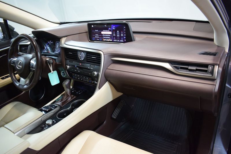 Lexus RX bild 20