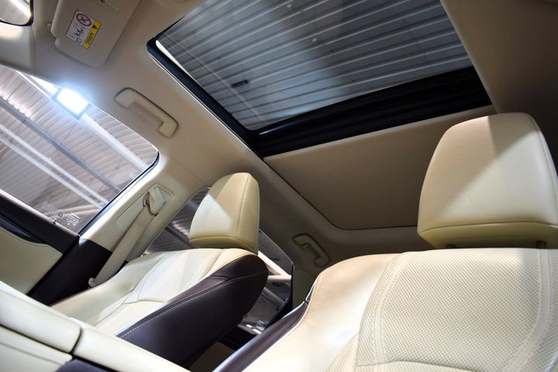 Lexus RX bild 12
