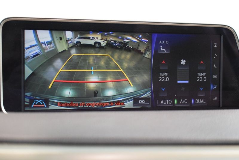 Lexus RX bild 11