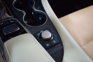 Lexus RX bild 31