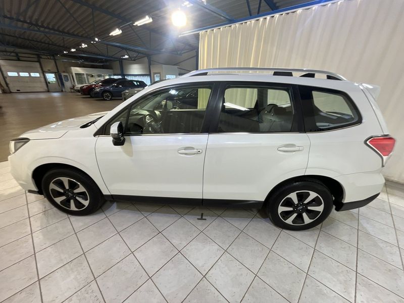 Subaru Forester bild 8