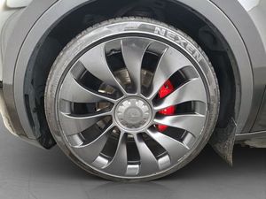 Tesla Model Y bild 11