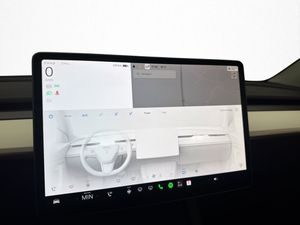 Tesla Model Y bild 23