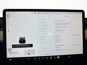 Tesla Model Y bild 24