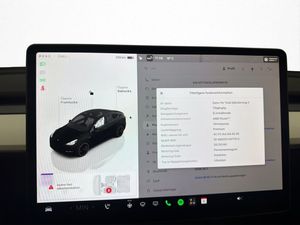 Tesla Model Y bild 25