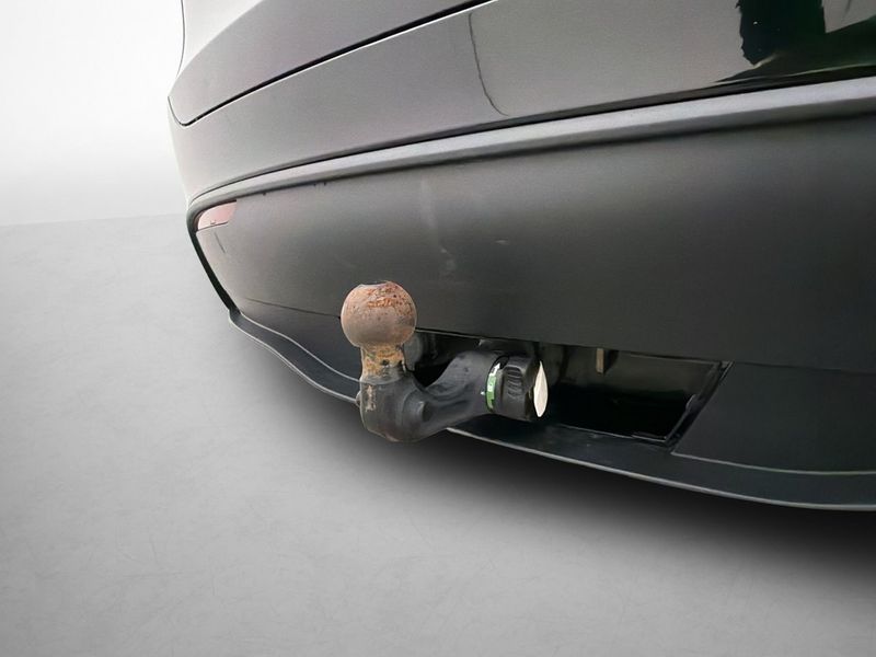 Tesla Model Y bild 17