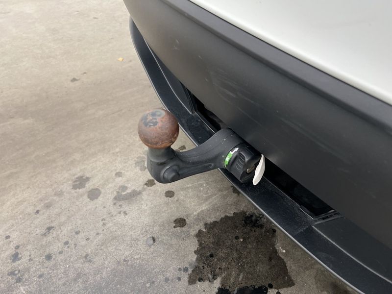 Tesla Model Y bild 17
