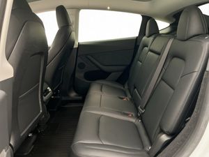Tesla Model Y bild 21
