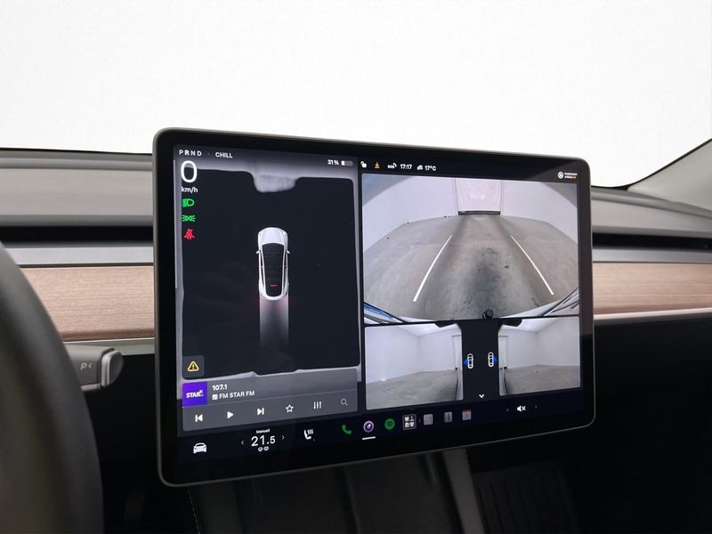 Tesla Model Y bild 33