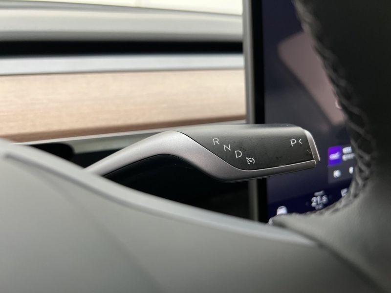 Tesla Model Y bild 36