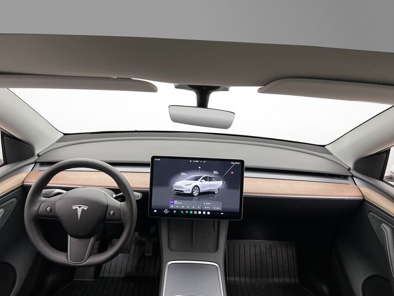 Tesla Model Y bild 22