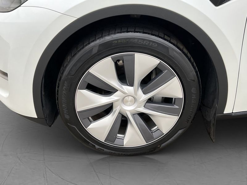 Tesla Model Y bild 11