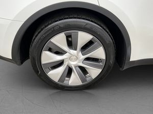 Tesla Model Y bild 13