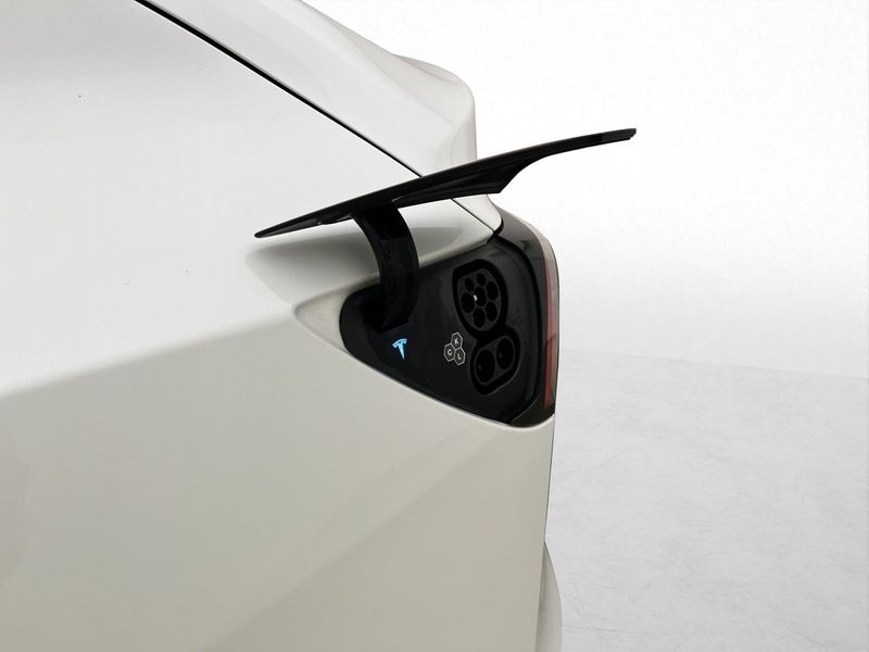Tesla Model Y bild 20