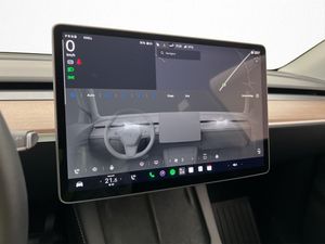Tesla Model Y bild 28