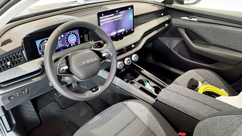 Skoda Superb bild 5