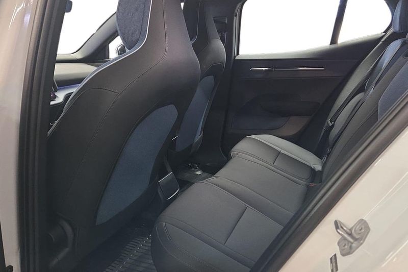 Volvo EX30 bild 13