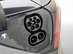 Tesla Model 3 bild 12