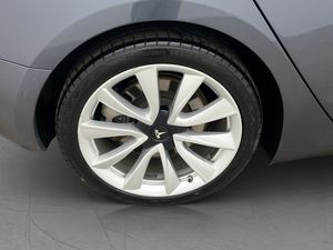 Tesla Model 3 bild 30