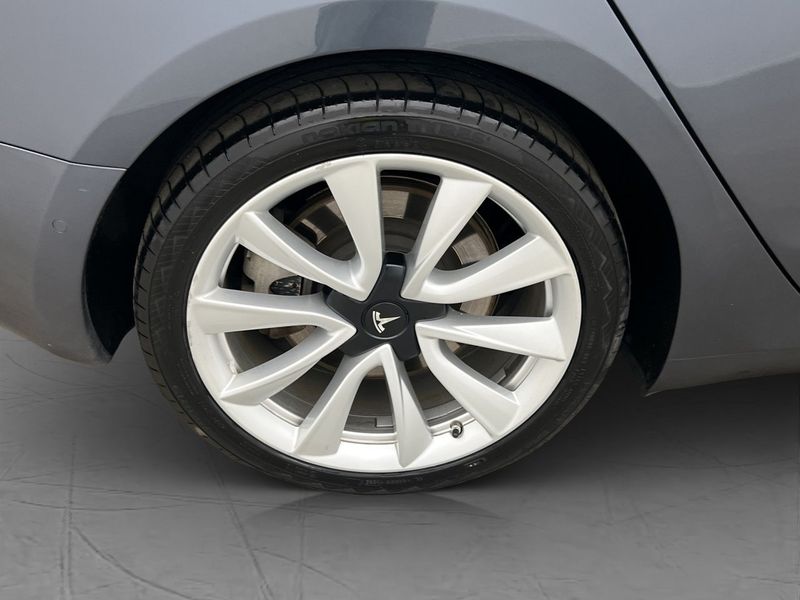 Tesla Model 3 bild 30