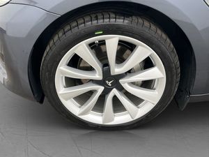 Tesla Model 3 bild 28