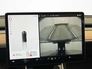 Tesla Model 3 bild 26