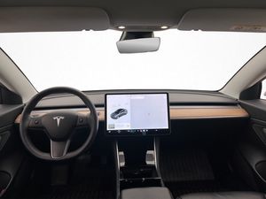 Tesla Model 3 bild 14