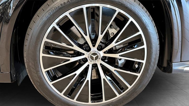 Mercedes GLC400 bild 9