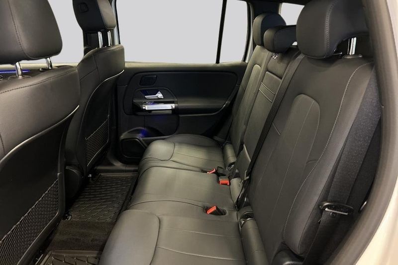 Mercedes EQB250+ bild 9