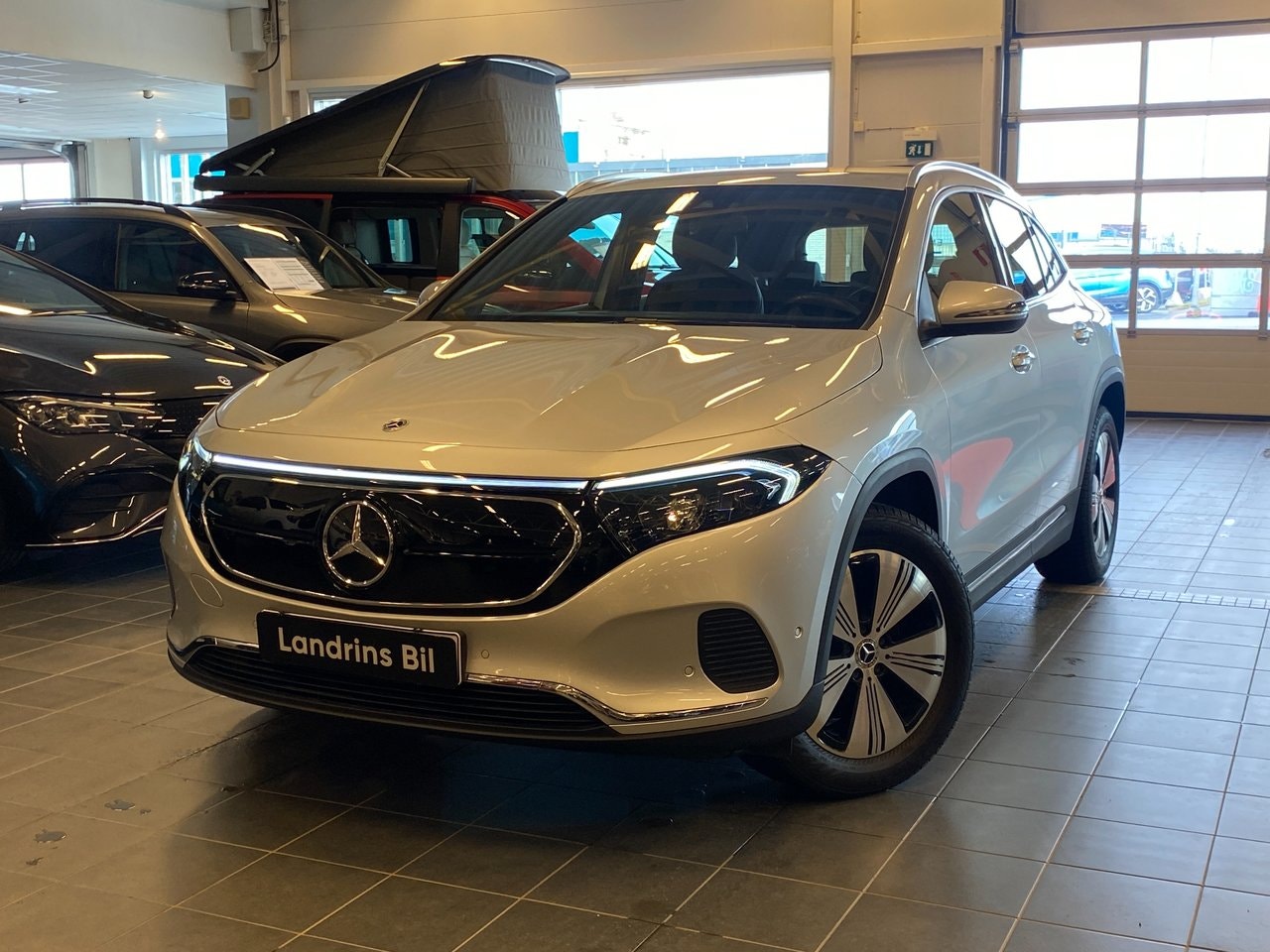 Mercedes EQA250