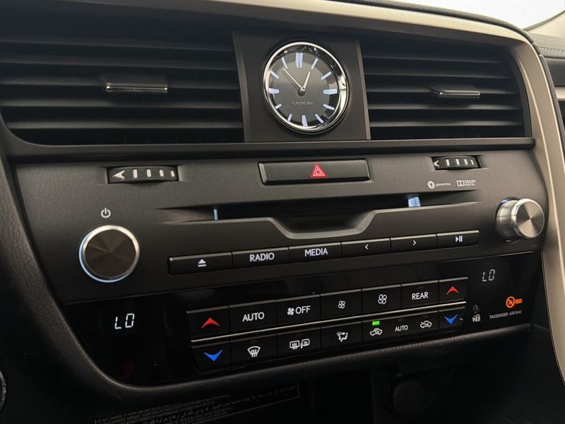 Lexus RX bild 24