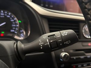 Lexus RX bild 28