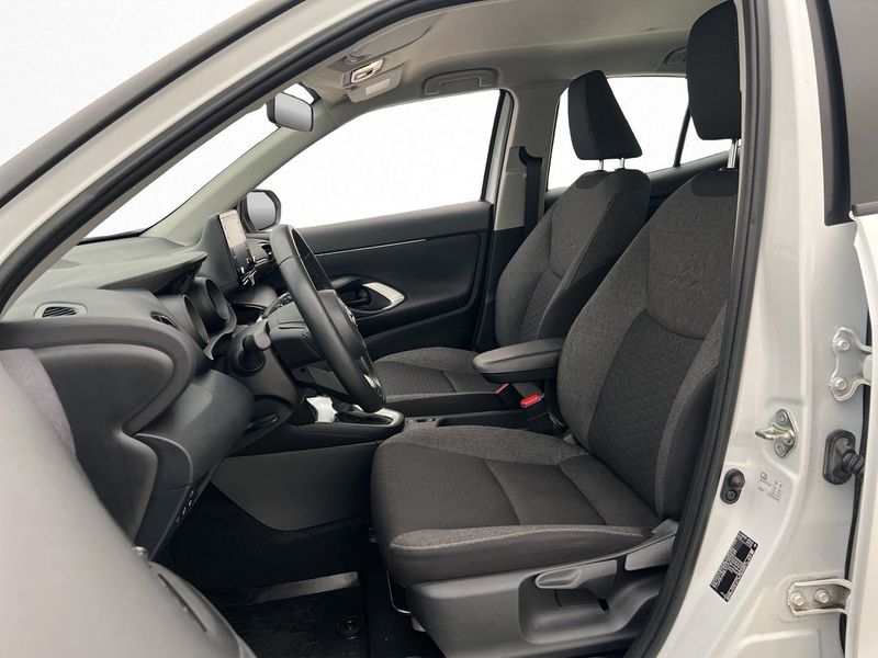 Toyota Yaris Cross bild 16