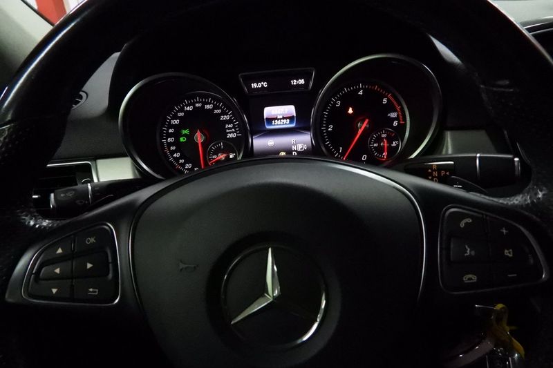 Mercedes GLE250 bild 30