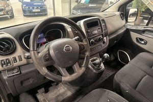 Nissan NV300 bild 8
