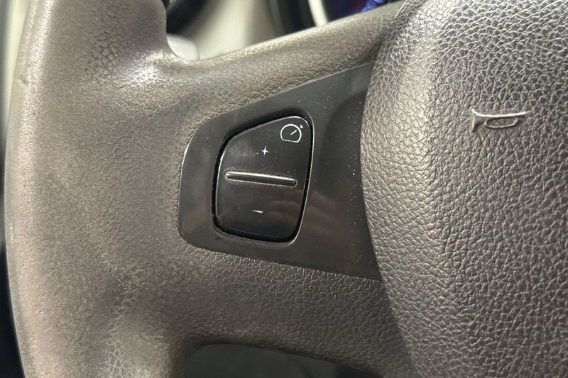 Nissan NV300 bild 10