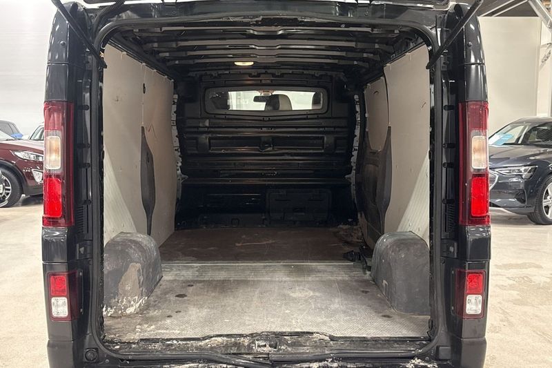 Nissan NV300 bild 18
