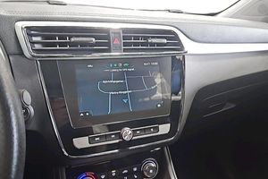 MG ZS EV bild 12