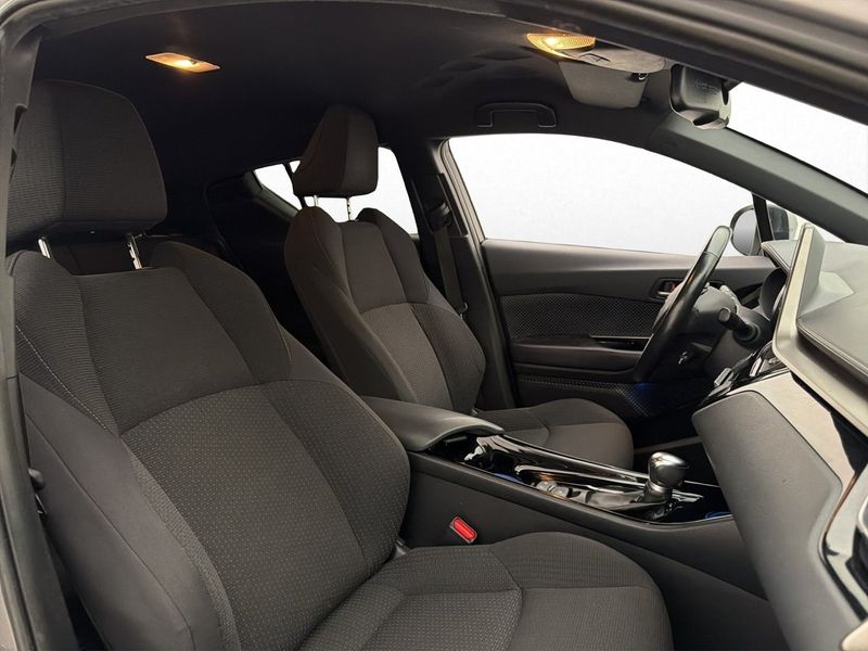 Toyota C-HR bild 12