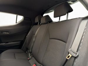 Toyota C-HR bild 13
