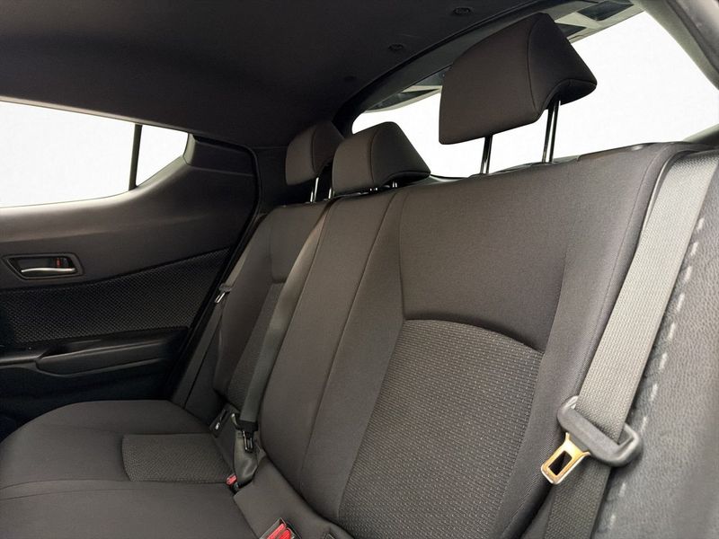 Toyota C-HR bild 13