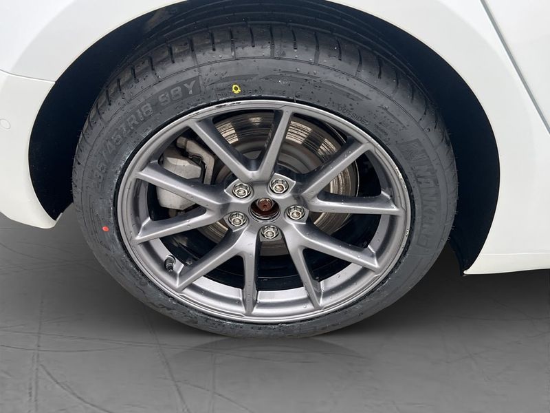 Tesla Model 3 bild 28