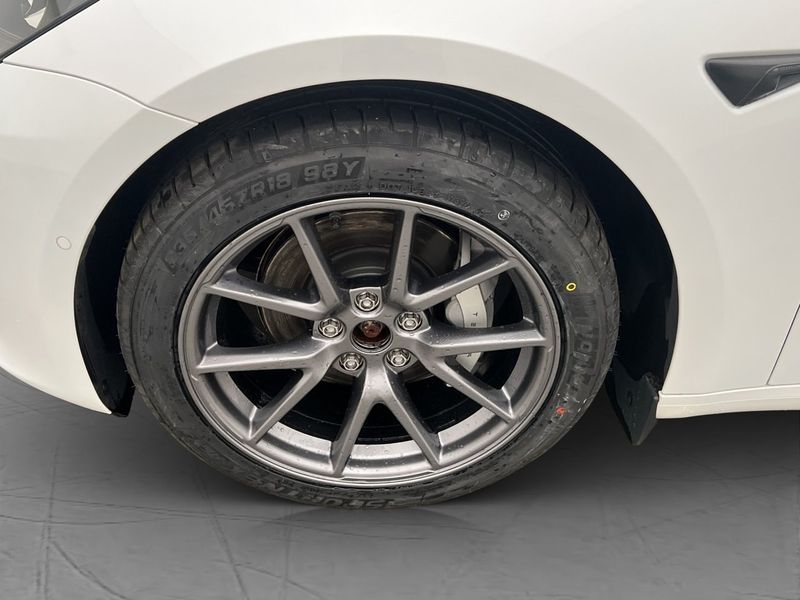 Tesla Model 3 bild 26