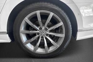 Volkswagen Passat bild 12