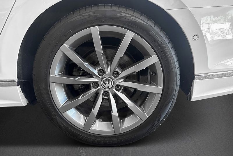 Volkswagen Passat bild 12