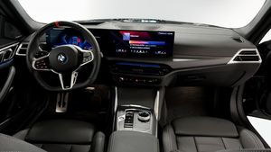 BMW i4 bild 4