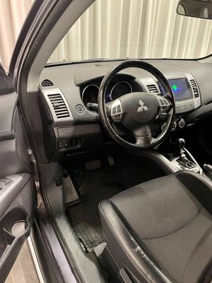 Mitsubishi Outlander bild 6