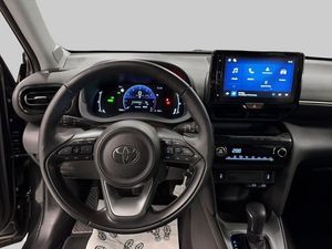 Toyota Yaris Cross bild 15