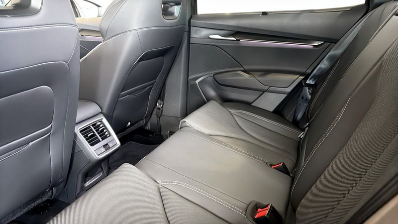 Skoda Enyaq bild 13