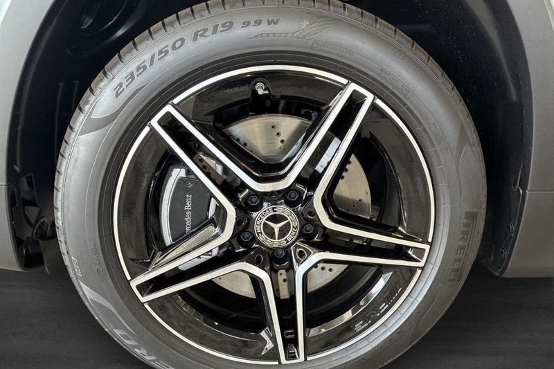 Mercedes GLB220 bild 5
